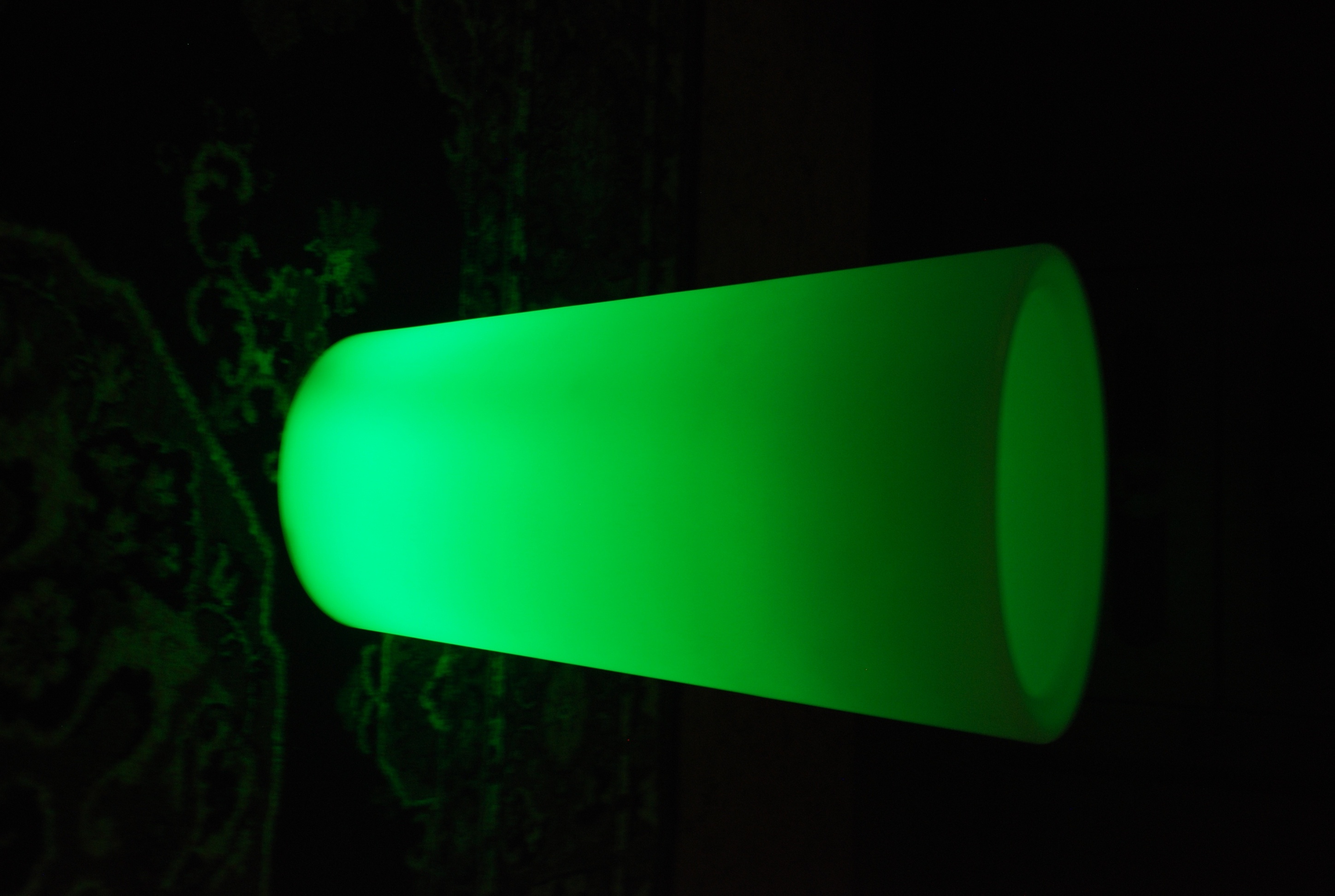 Вазоны, шары, овалы, кубы с декоративной подсветкой